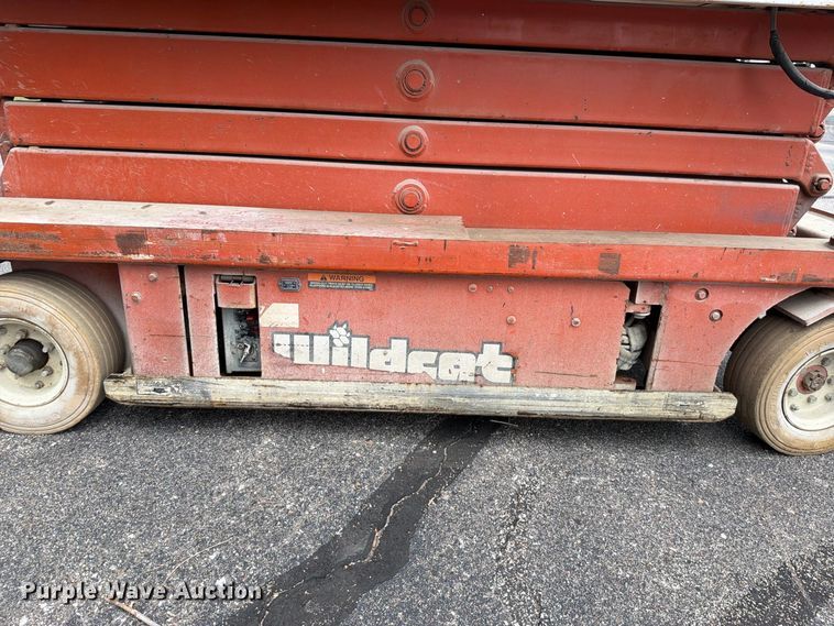 image for item DV0919 Snorkel SL25 scissor lift