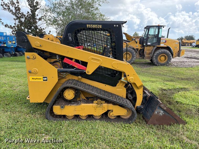 image for item DV7381 2022 Caterpillar 249D3 tracked skid steer loader
