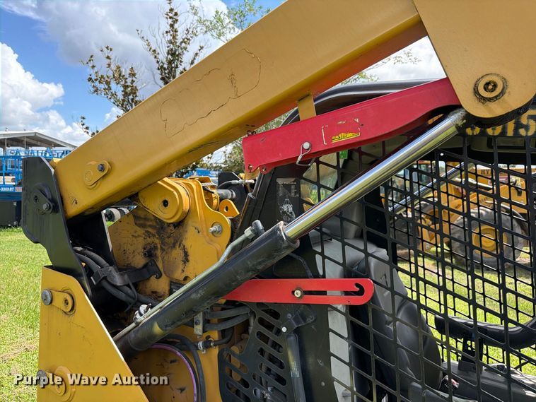image for item DV7381 2022 Caterpillar 249D3 tracked skid steer loader