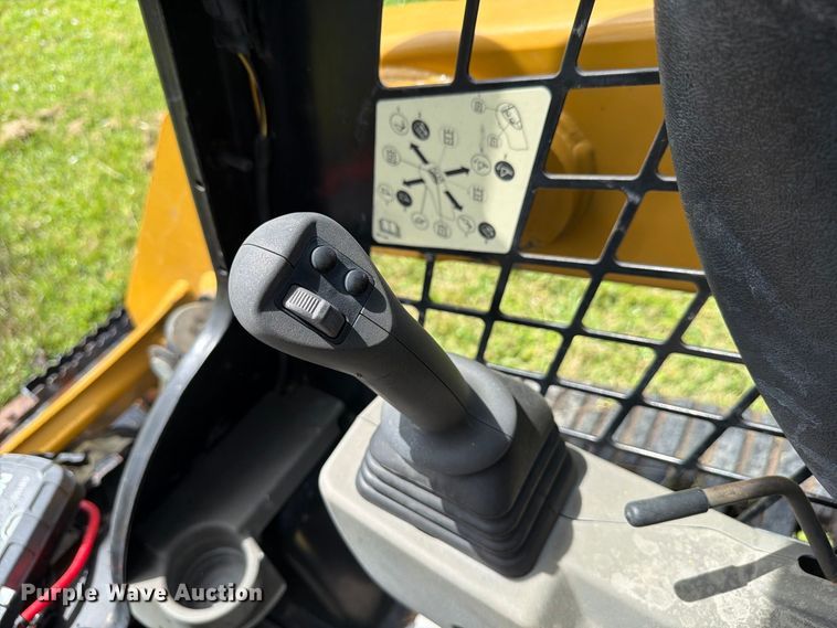 image for item DV7381 2022 Caterpillar 249D3 tracked skid steer loader