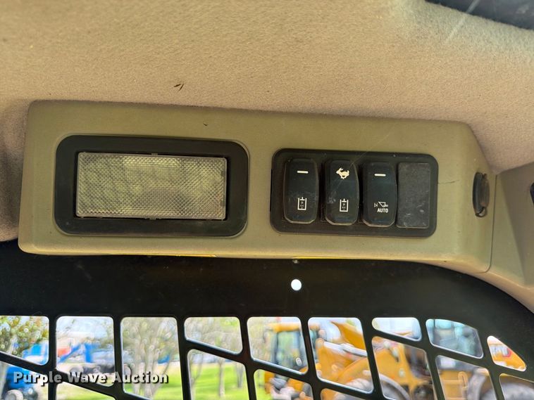 image for item DV7381 2022 Caterpillar 249D3 tracked skid steer loader
