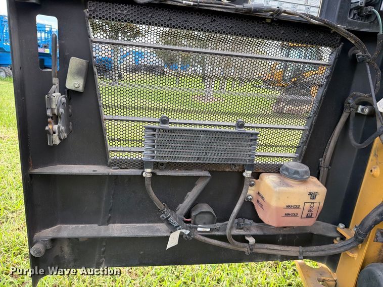 image for item DV7381 2022 Caterpillar 249D3 tracked skid steer loader