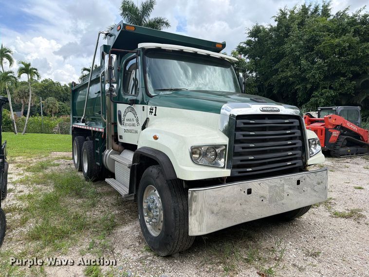 image for item DV7391 2016 Freightliner 114SD dump truck