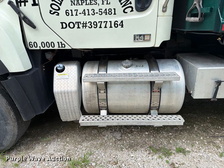 image for item DV7391 2016 Freightliner 114SD dump truck