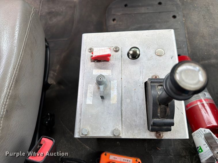 image for item DV7391 2016 Freightliner 114SD dump truck