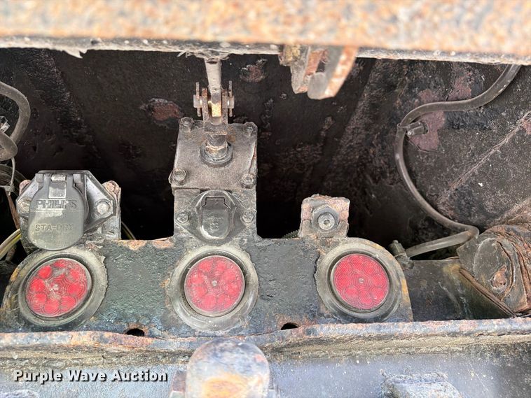 image for item DV7391 2016 Freightliner 114SD dump truck