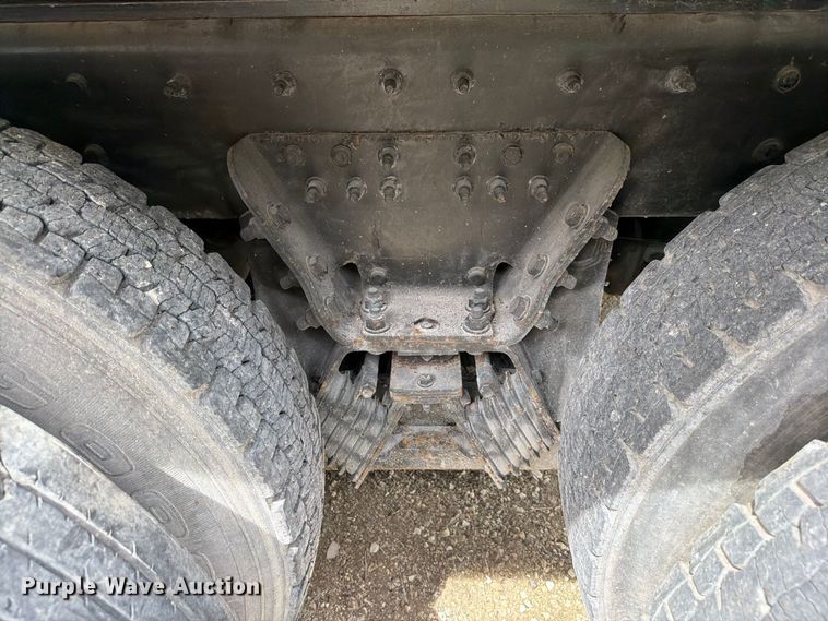 image for item DV7391 2016 Freightliner 114SD dump truck