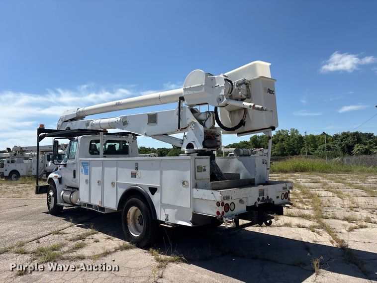 image for item DV8512 2013 International DuraStar 4300 bucket truck