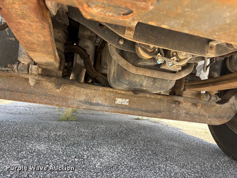 image for item DV8512 2013 International DuraStar 4300 bucket truck