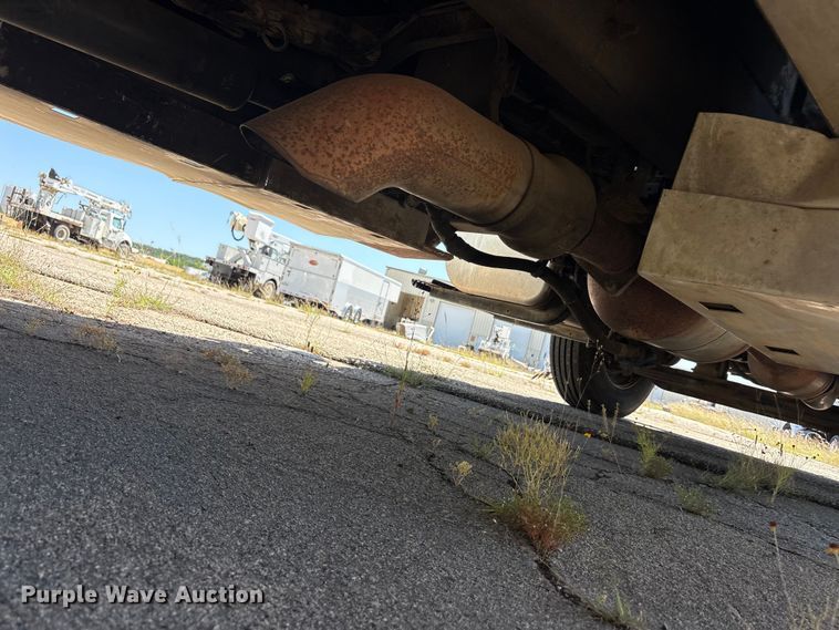 image for item DV8512 2013 International DuraStar 4300 bucket truck