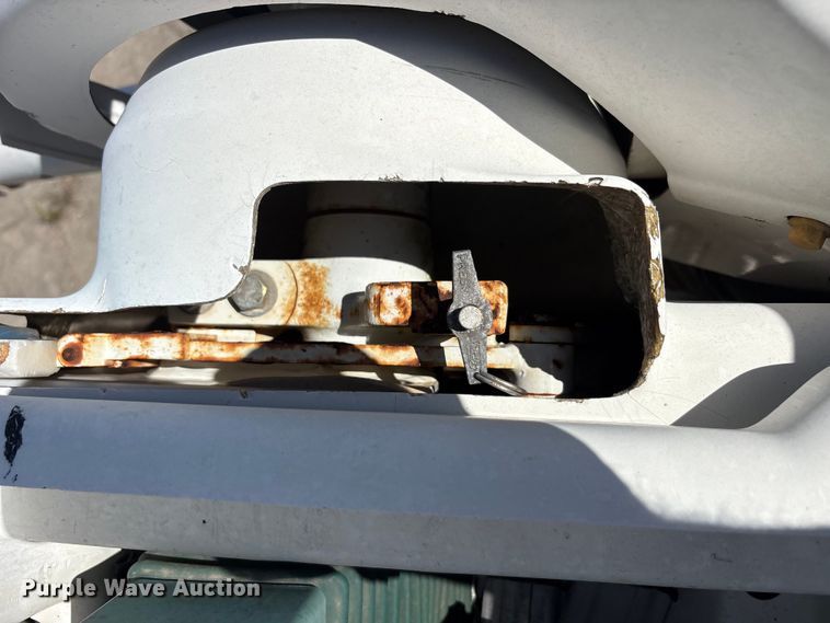 image for item DV8512 2013 International DuraStar 4300 bucket truck