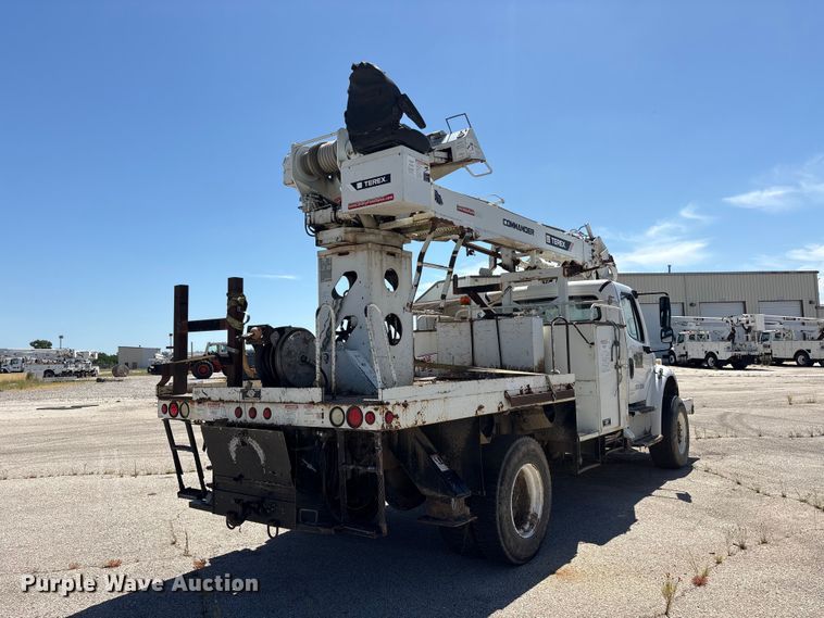 image for item DV8513 2015 Freightliner Business Class M2 digger derrick truck
