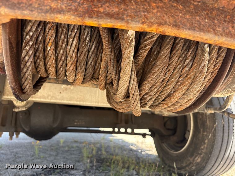 image for item DV8513 2015 Freightliner Business Class M2 digger derrick truck