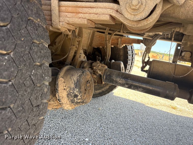 image for item DV8513 2015 Freightliner Business Class M2 digger derrick truck