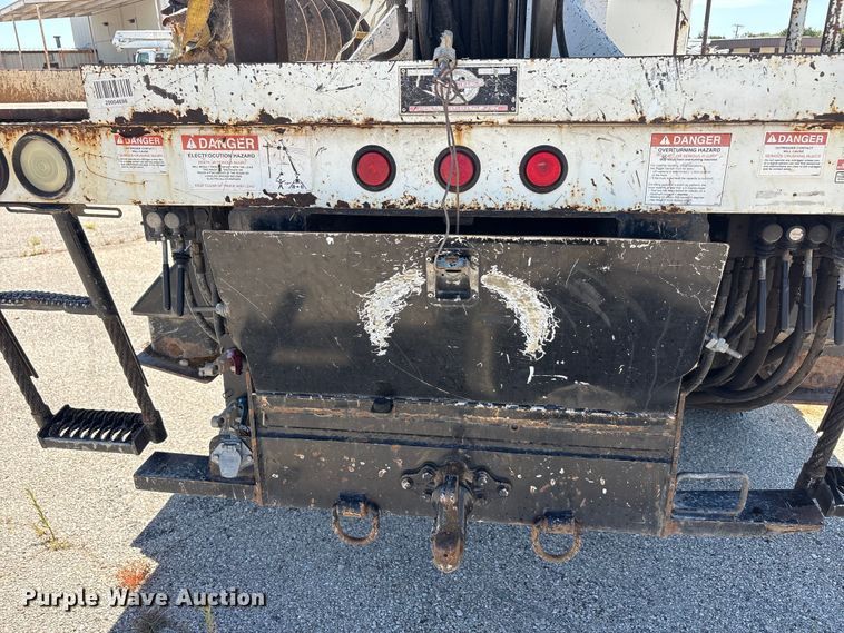 image for item DV8513 2015 Freightliner Business Class M2 digger derrick truck