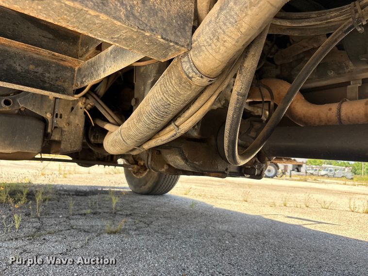 image for item DV8513 2015 Freightliner Business Class M2 digger derrick truck