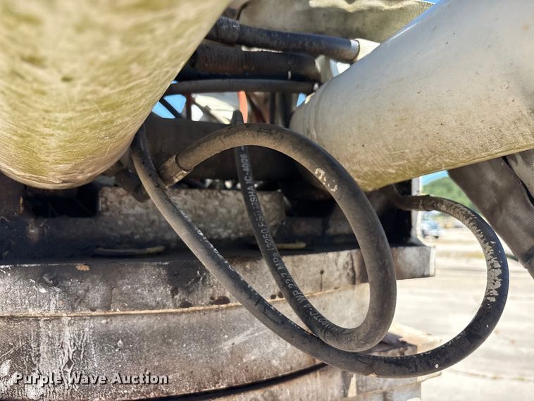 image for item DV8513 2015 Freightliner Business Class M2 digger derrick truck