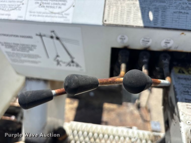image for item DV8513 2015 Freightliner Business Class M2 digger derrick truck