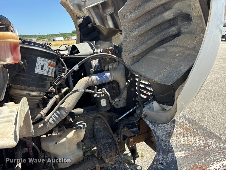 image for item DV8513 2015 Freightliner Business Class M2 digger derrick truck