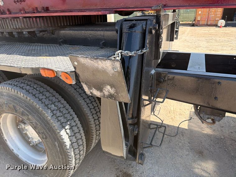 image for item DV8627 1997 Mack DM690S drilling rig truck