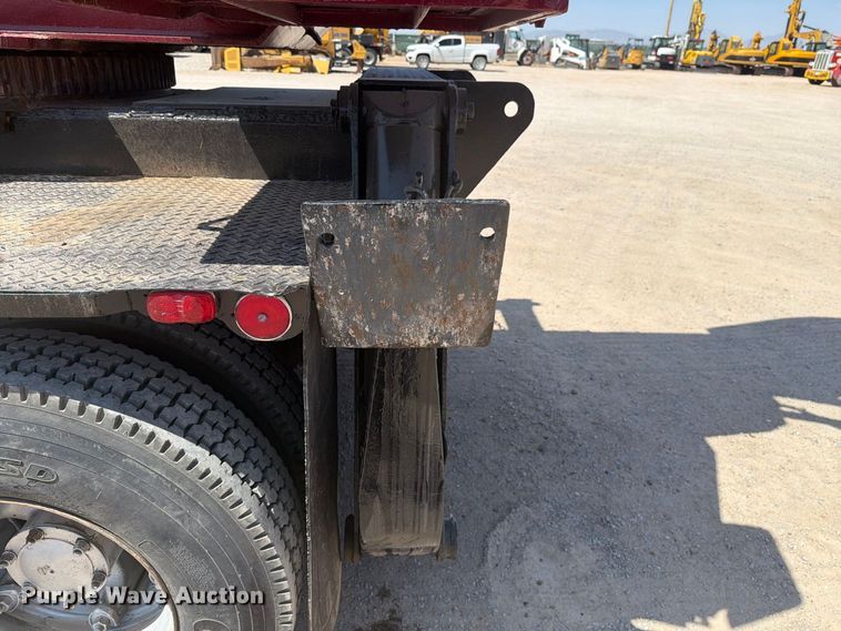 image for item DV8627 1997 Mack DM690S drilling rig truck