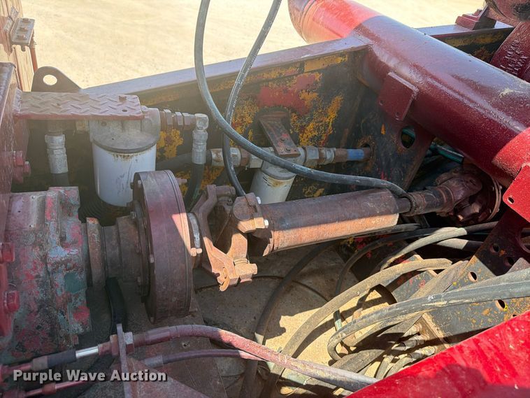 image for item DV8627 1997 Mack DM690S drilling rig truck