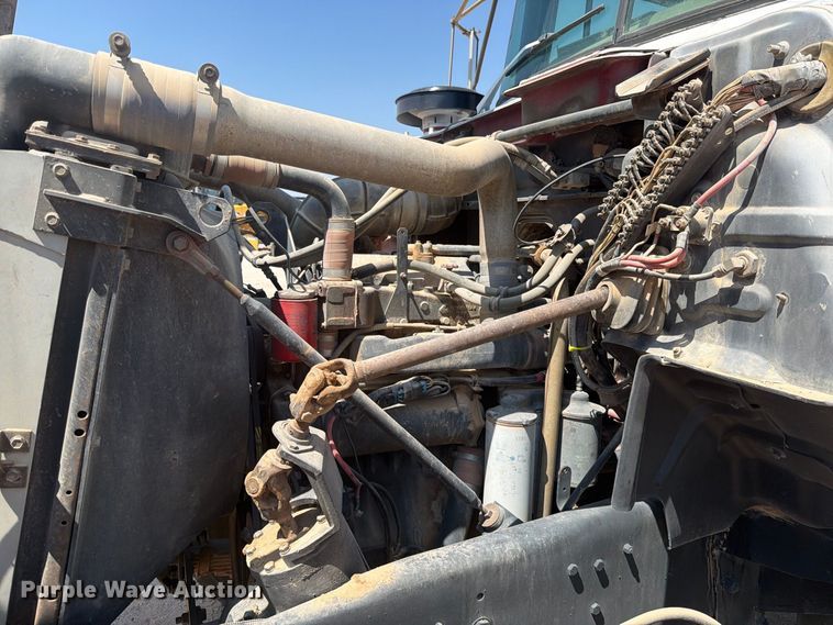 image for item DV8627 1997 Mack DM690S drilling rig truck