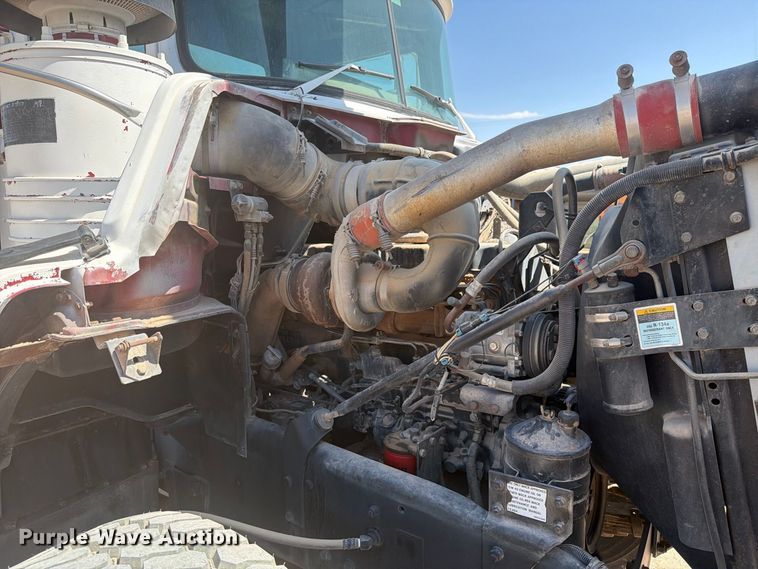 image for item DV8627 1997 Mack DM690S drilling rig truck