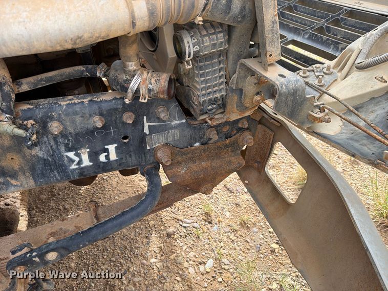 image for item DV8634 2000 Ford F650 Super Duty utility / service truck