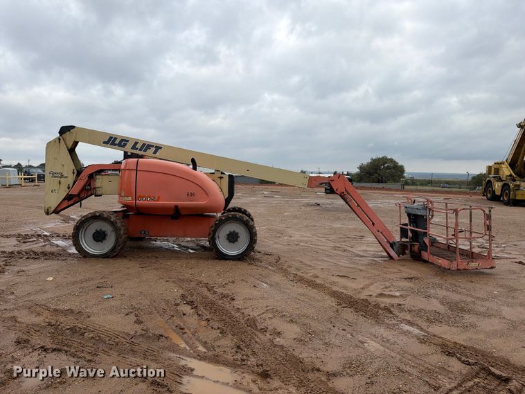 image for item DV8679 2008 JLG 600AJ boom lift