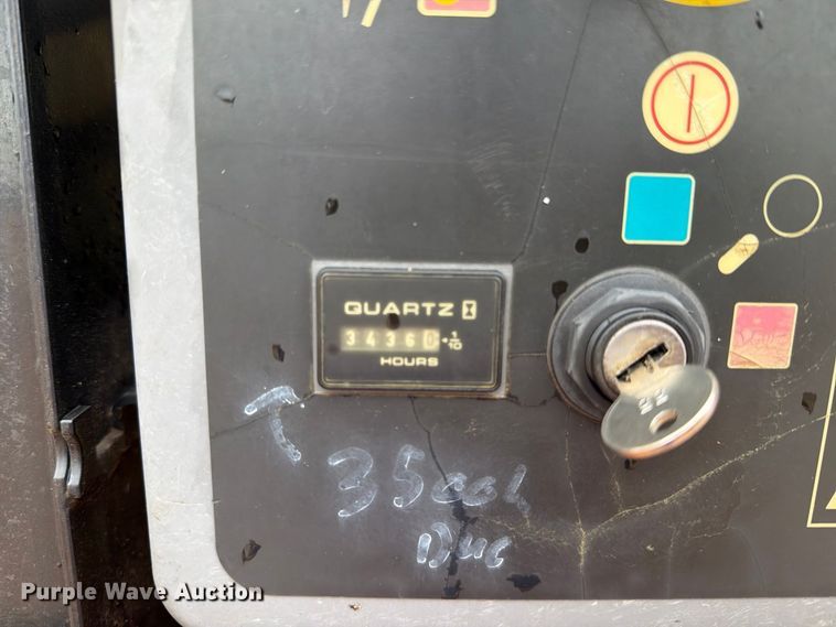 image for item DV8679 2008 JLG 600AJ boom lift