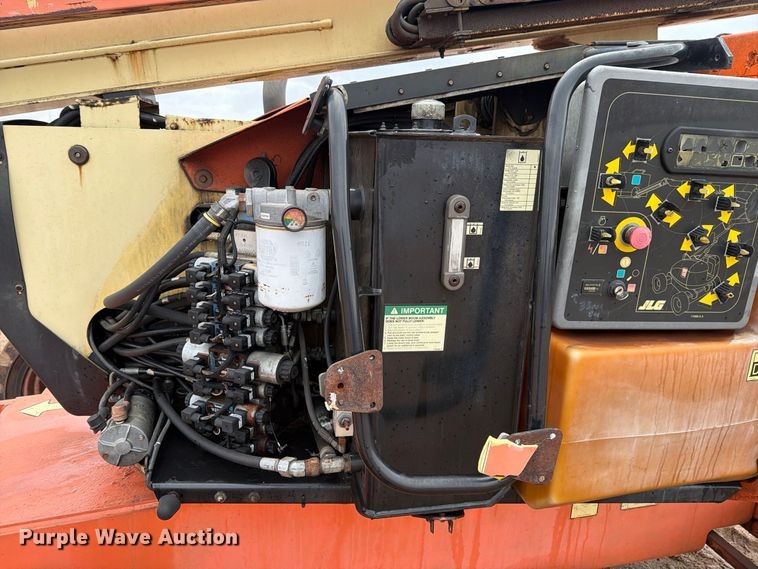 image for item DV8679 2008 JLG 600AJ boom lift
