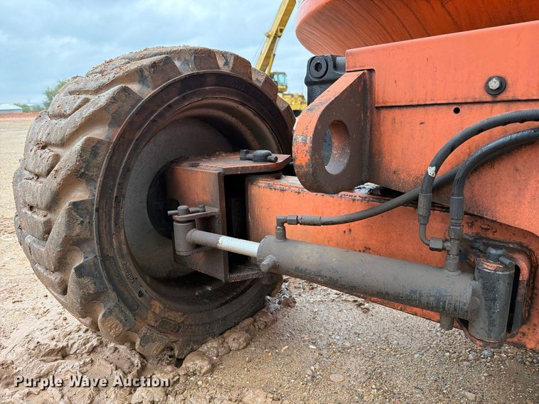 image for item DV8679 2008 JLG 600AJ boom lift