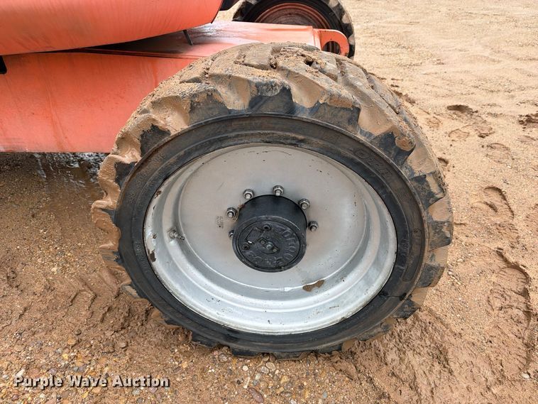 image for item DV8679 2008 JLG 600AJ boom lift