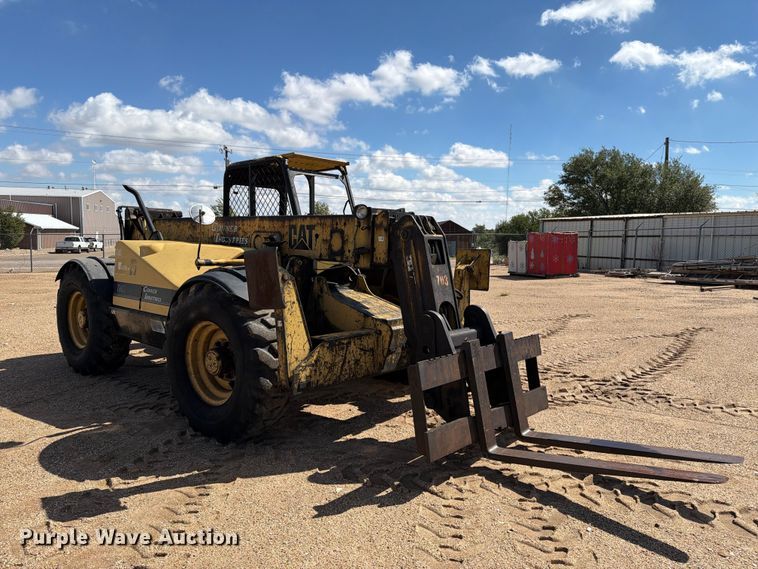 image for item DV8682 1999 Caterpillar TH83 telehandler