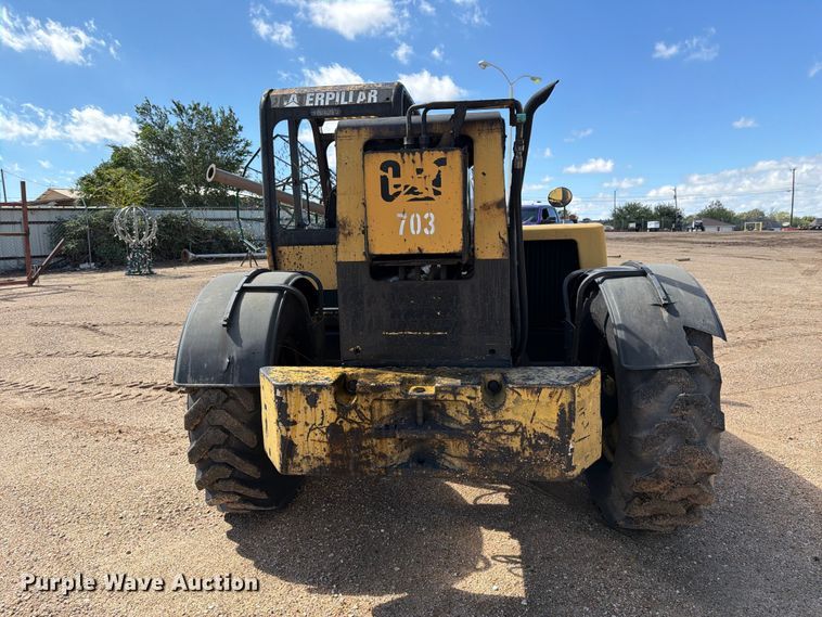 image for item DV8682 1999 Caterpillar TH83 telehandler