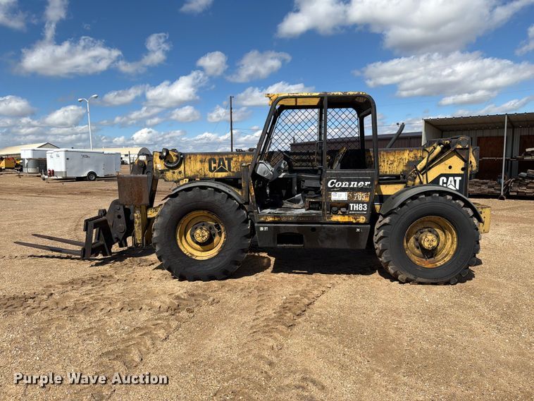 image for item DV8682 1999 Caterpillar TH83 telehandler