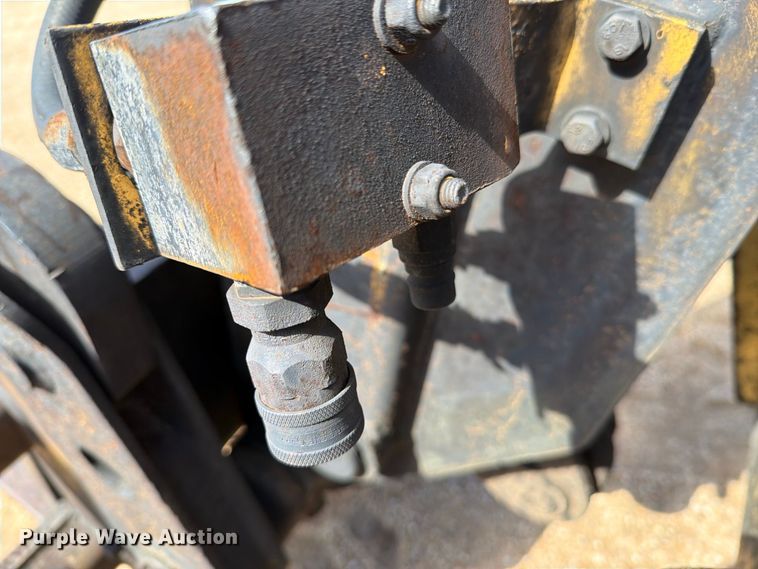 image for item DV8682 1999 Caterpillar TH83 telehandler
