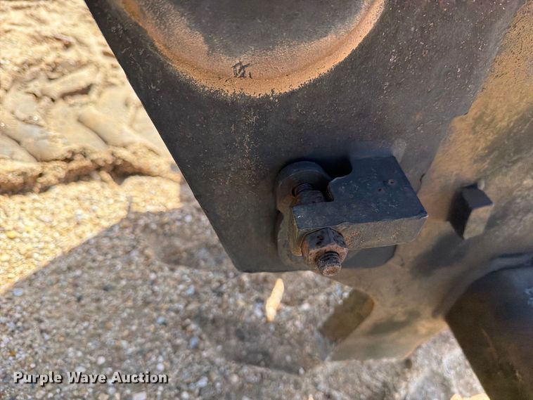 image for item DV8682 1999 Caterpillar TH83 telehandler