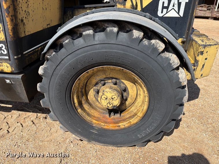 image for item DV8682 1999 Caterpillar TH83 telehandler