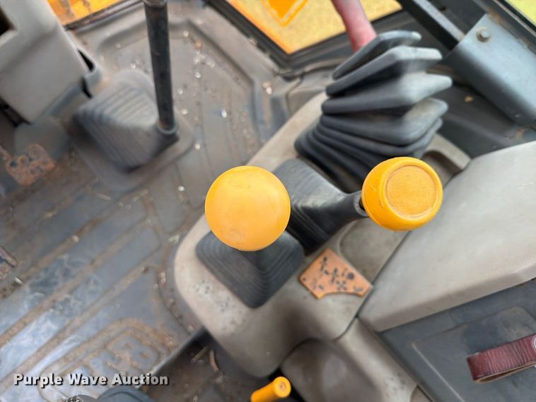 image for item DY3446 1995 JCB 214 3 backhoe