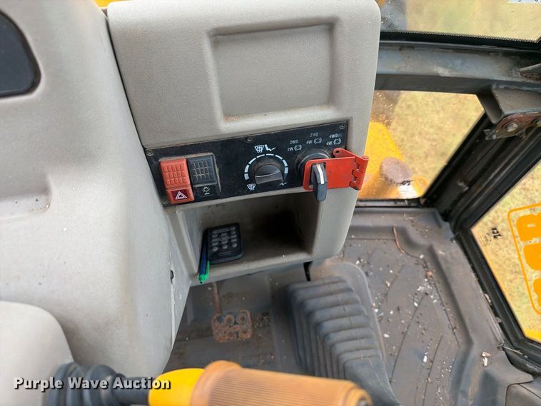 image for item DY3446 1995 JCB 214 3 backhoe
