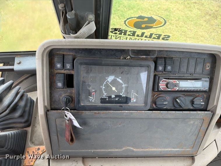 image for item DY3446 1995 JCB 214 3 backhoe