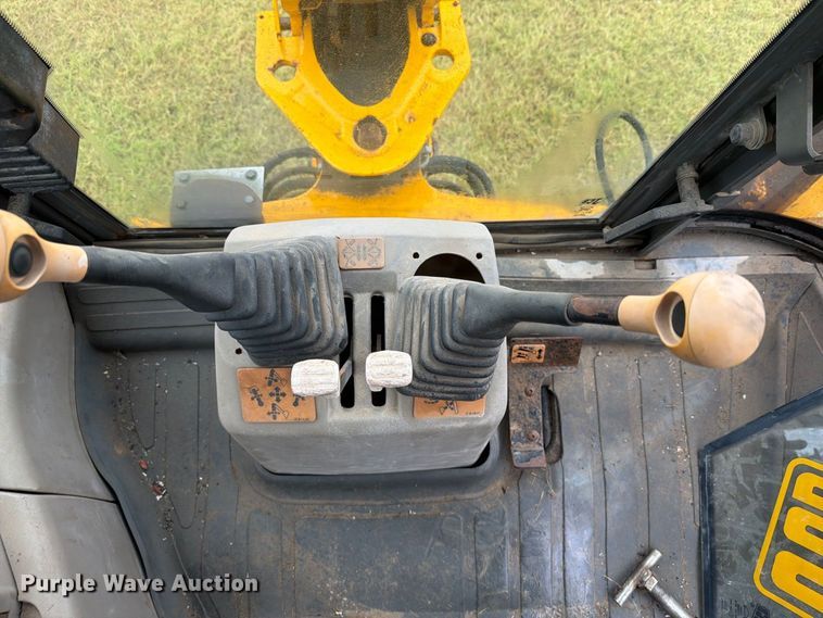 image for item DY3446 1995 JCB 214 3 backhoe