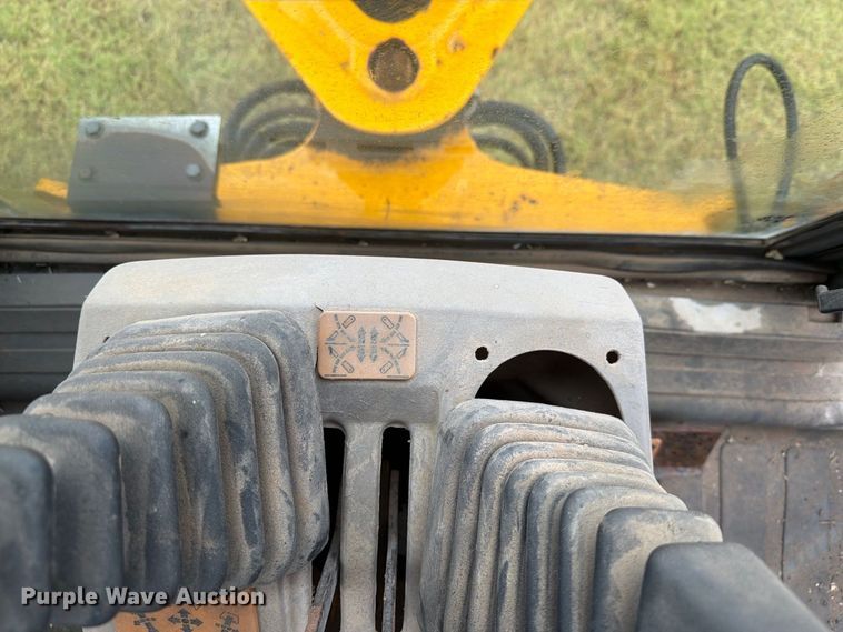 image for item DY3446 1995 JCB 214 3 backhoe