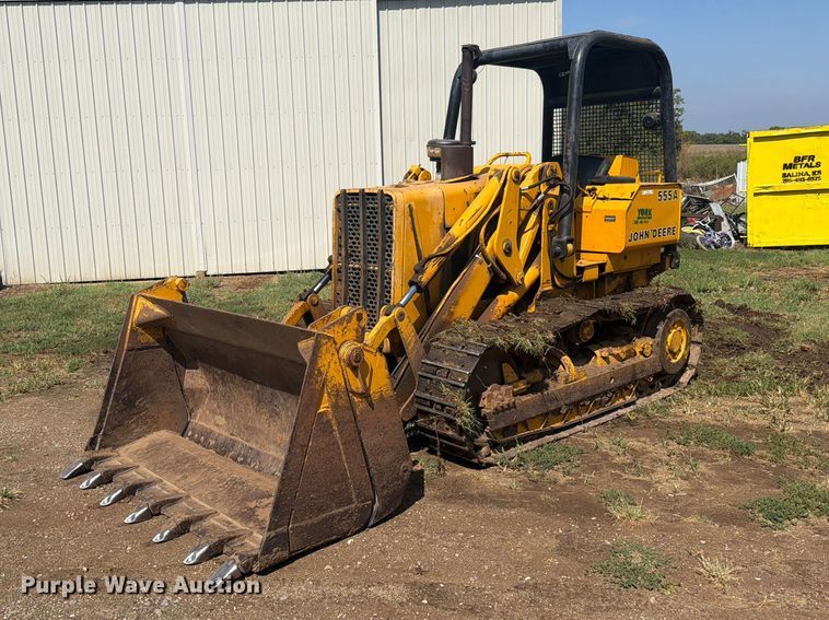 image for item DY3450 1982 John Deere 555A track loader