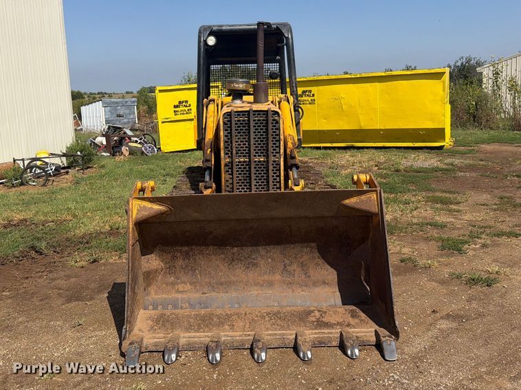 image for item DY3450 1982 John Deere 555A track loader