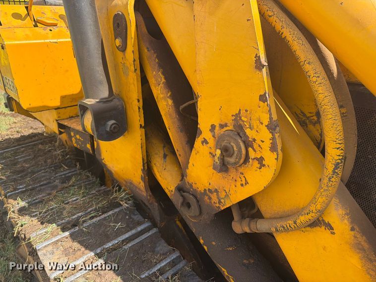 image for item DY3450 1982 John Deere 555A track loader