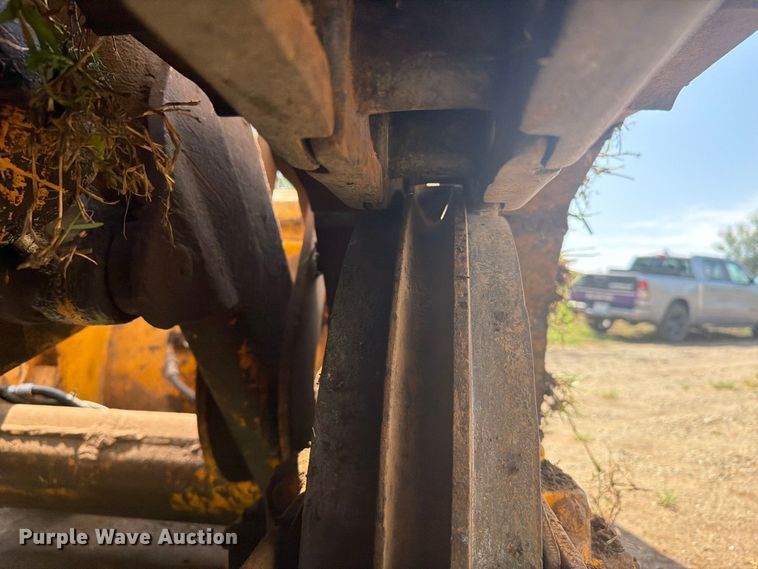 image for item DY3450 1982 John Deere 555A track loader