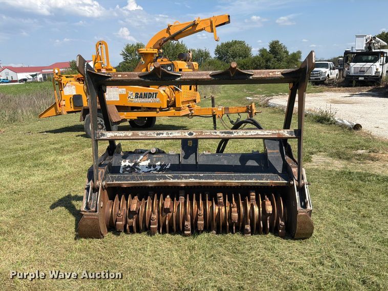 image for item DZ4853 2021 Caterpillar HM415C skid steer mulcher